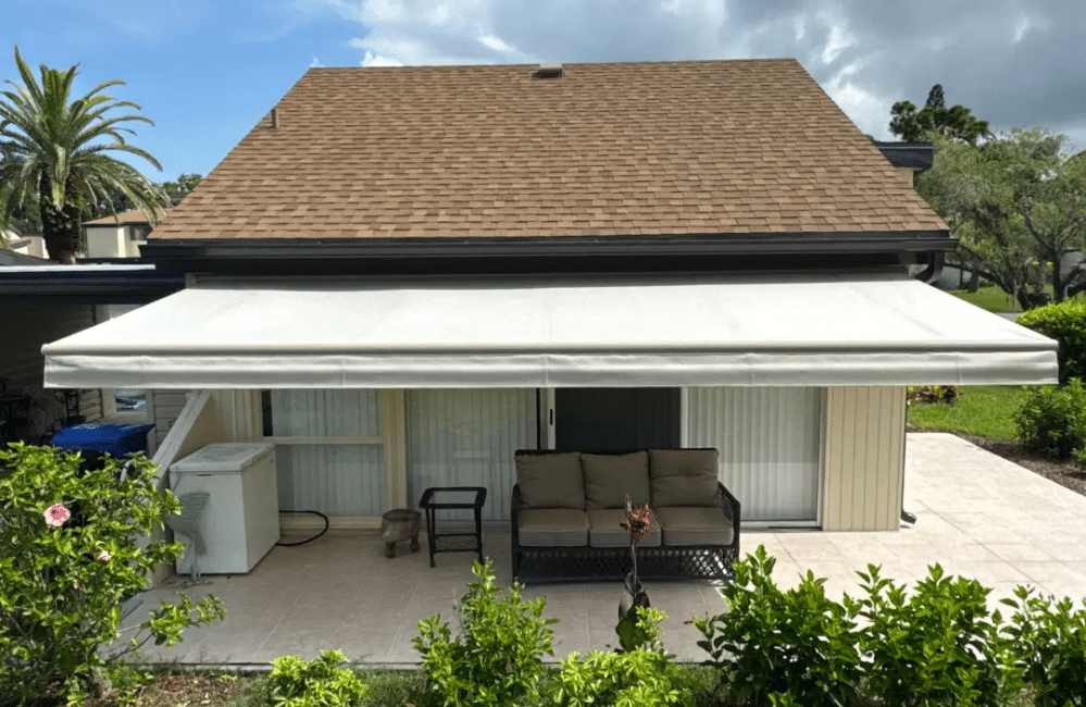 Retractable Awning Rainier Deck